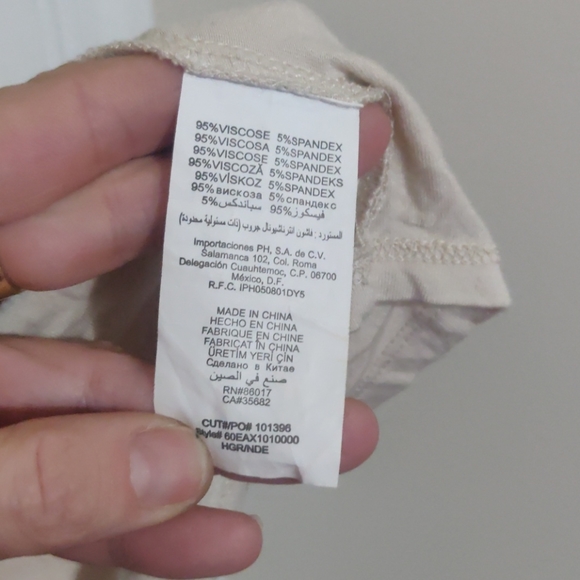 Off the shoulder cream shirt - Picture 4 of 5